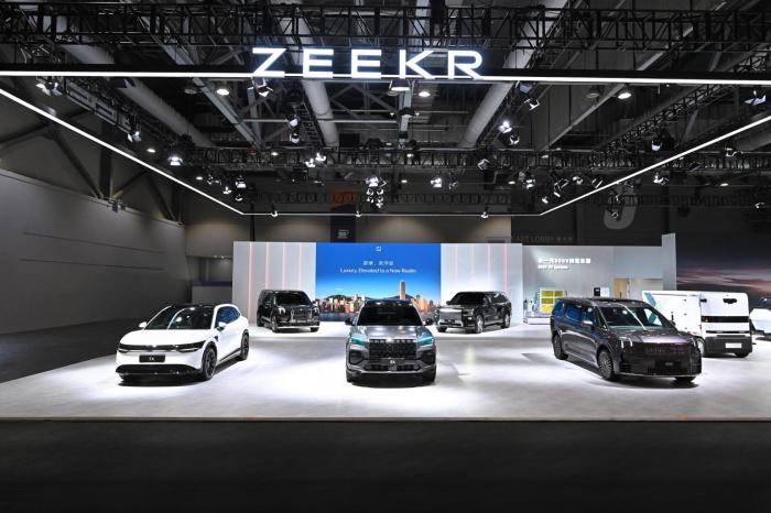 ZEEKR Surpasses 800,000 Global Deliveries and Unveils Global Expansion Strategy for Dual Flagship 9-Series Models